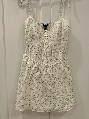 NWT Forever 21 Floral & Lace Smocked Mini Sundress - Size M